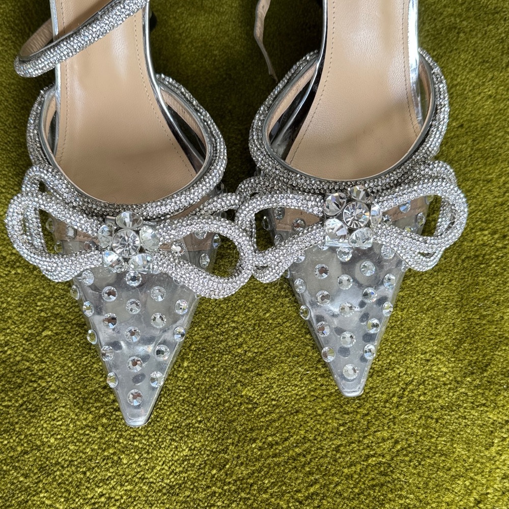 Mach & Mach - Elegant Silver Women's Heels with Rhinestone Bow - Picture 3 of 10
